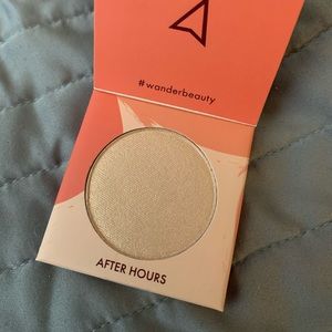 Wander Beauty, Wanderess Glow in After Hours